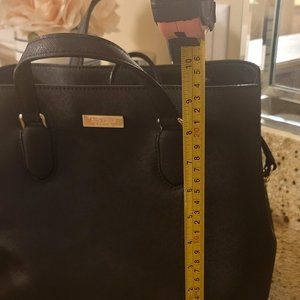 Kate Spade hand bag-Like new-no wear or tear